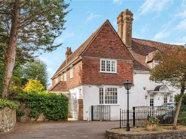House for rent in Limpsfield, Tandridge