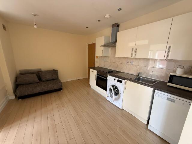 Apartment for rent in Hornsey, Greater London