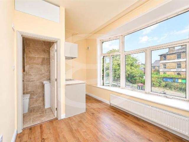 Studio for rent in London Borough of Haringey, Greater London