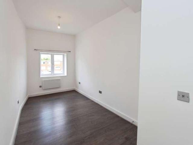Apartment for rent in Caldermill, East Midlands