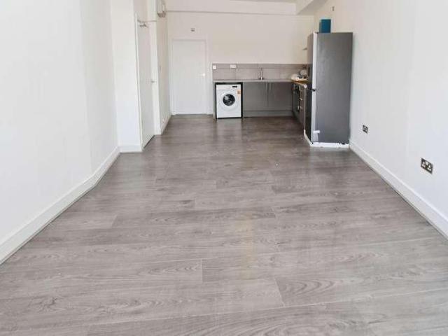 Apartment for rent in Caldermill, East Midlands