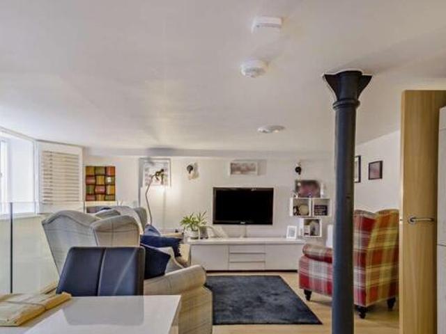 House for sale in Dale Hill, Essex