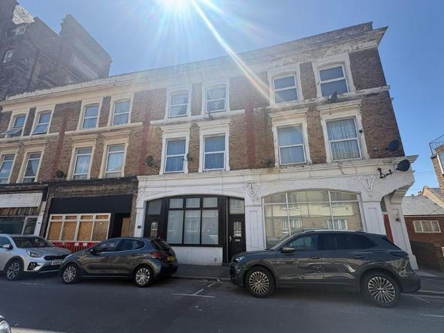 Apartment for rent in Margate Old Town, Acol