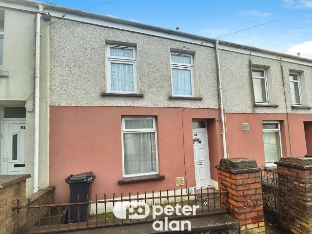 Apartment for rent in Dowlais Top, Pant