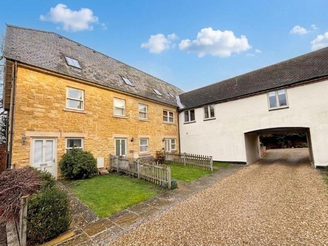 House for rent in Fossebridge, Gloucestershire