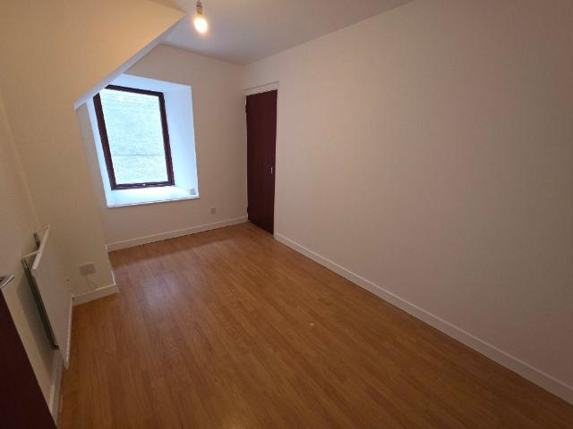 Apartment for rent in Barracks, Montrose