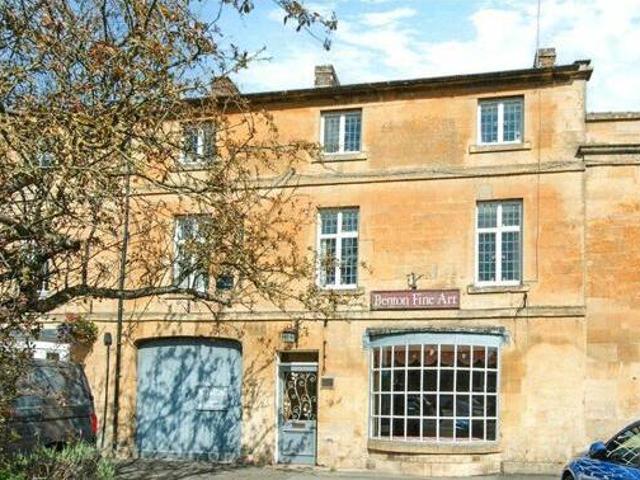 House for sale in Fossebridge, Gloucestershire