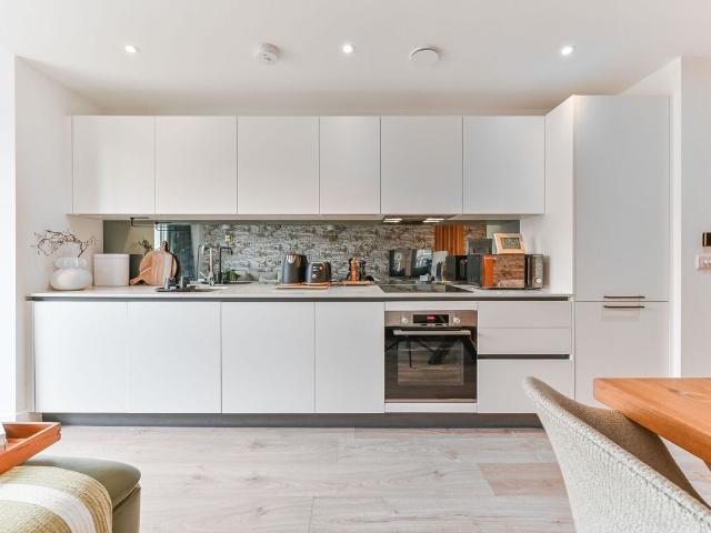 Studio for rent in New Malden, Greater London