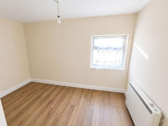 Apartment for rent in Manor Park, Greater London
