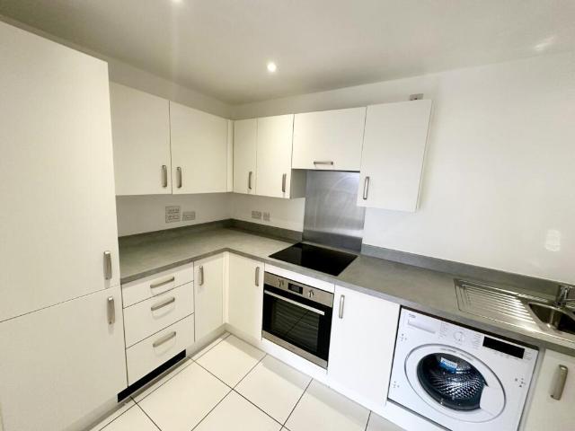 Apartment for rent in St Crispin's, Upton