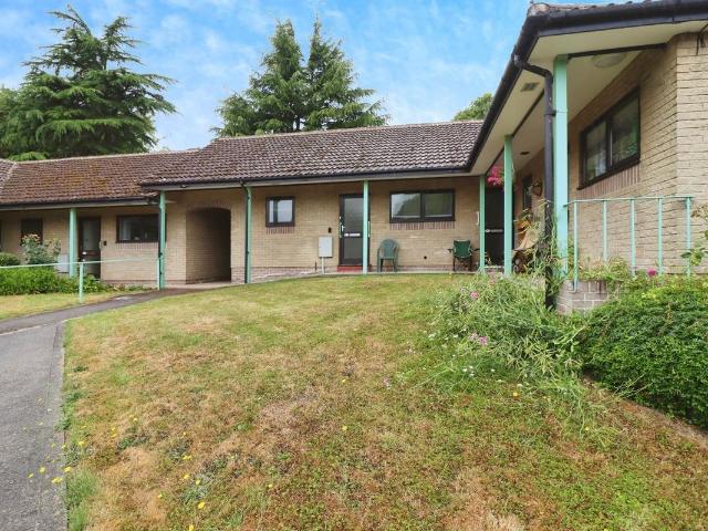 House for rent in Loundsley Green, East Midlands