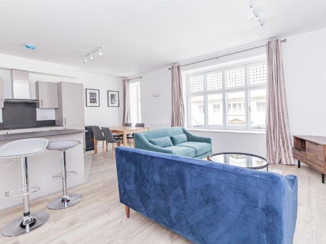 Apartment for rent in Holywell, The Slade