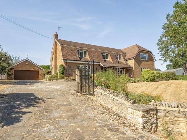 House for rent in Bedford