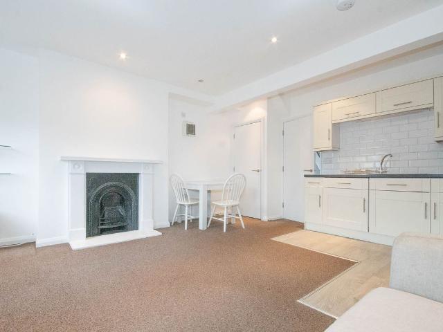 Apartment for rent in London Borough of Harrow, Greater London