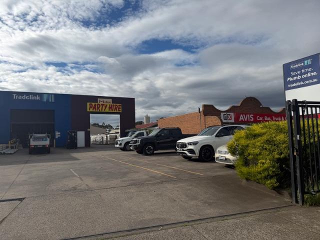 Warehouse for rent in Camerons Creek, Victoria
