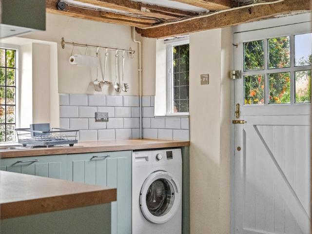 House for rent in Hillview, Surrey