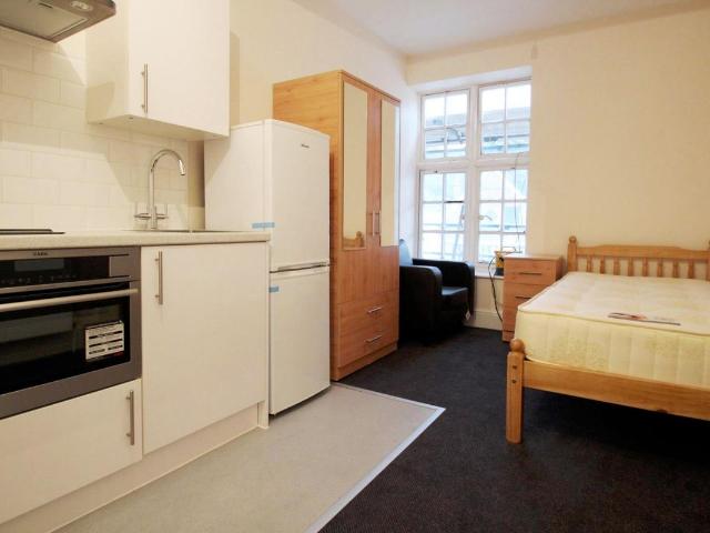 Apartment for rent in South Park, Red Hill