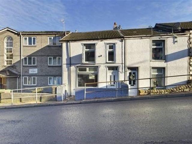 Apartment for rent in Mountain Ash West, Mountain Ash