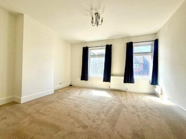 Apartment for rent in Sandown Park, Kent