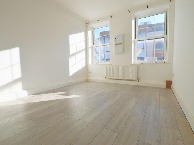 Apartment for rent in Chalvey, Slough