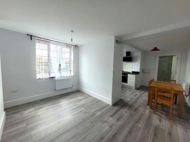 Apartment for rent in Slough