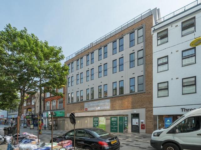 Apartment for rent in Slough