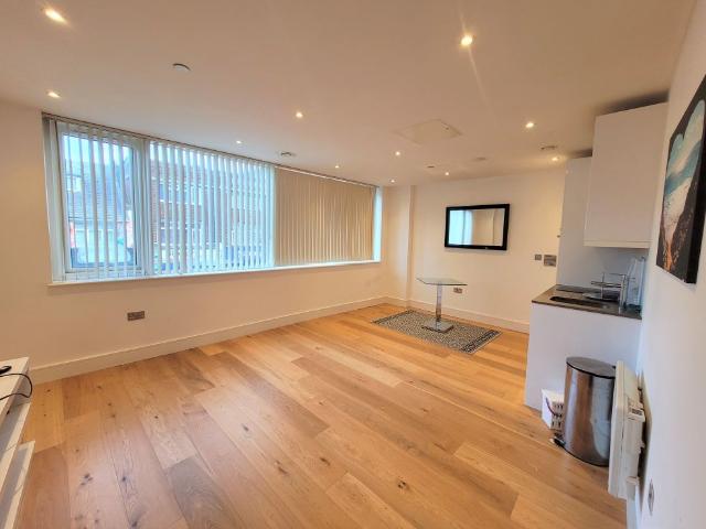 Apartment for rent in Beeches Community Board, Burnham