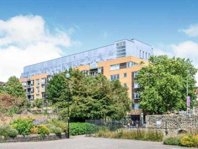 Apartment for rent in Helford, Hampshire