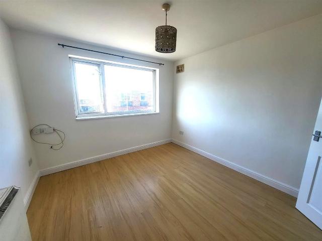 Studio for rent in Strood, Medway