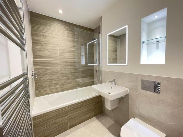 Apartment for rent in Sunninghill and Ascot, Sunninghill