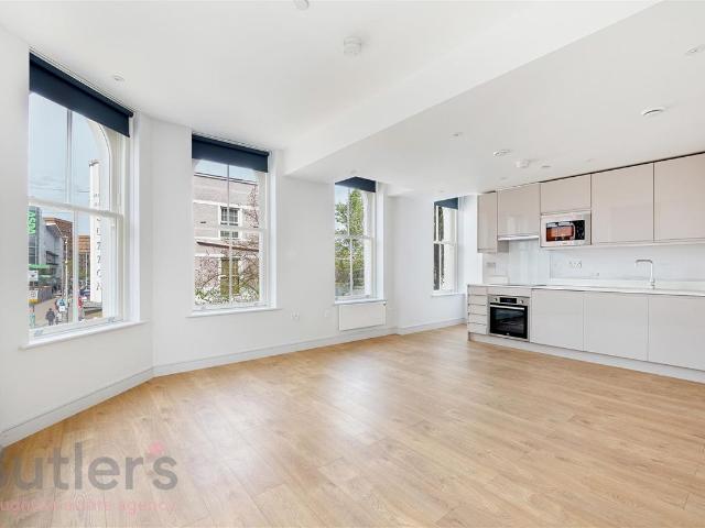 Apartment for rent in Carshalton Beeches, Greater London