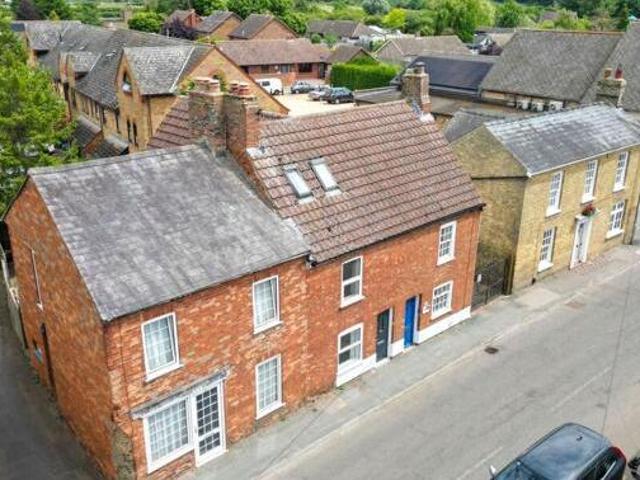House for sale in Lyons, Greater London