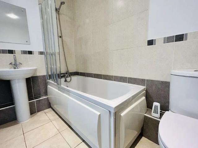 Apartment for rent in Kingsley Moor, Staffordshire