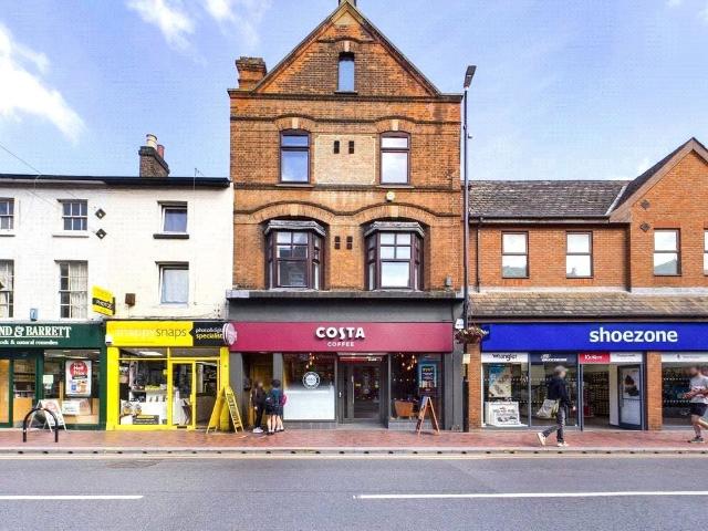 Apartment for rent in Brook Street, Bourne Vale