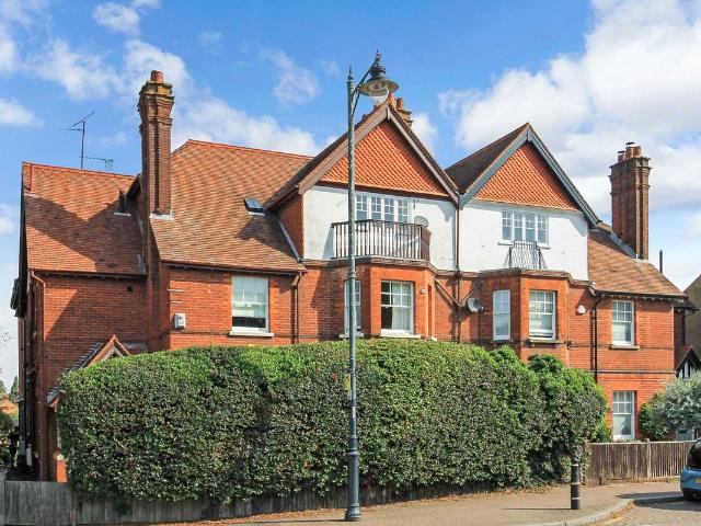 Apartment for rent in Pouchen End, Hertfordshire
