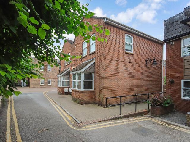 Apartment for rent in Pouchen End, Hertfordshire