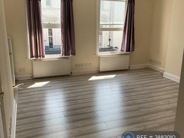 Apartment for rent in Broadwater Down, Sandown Park