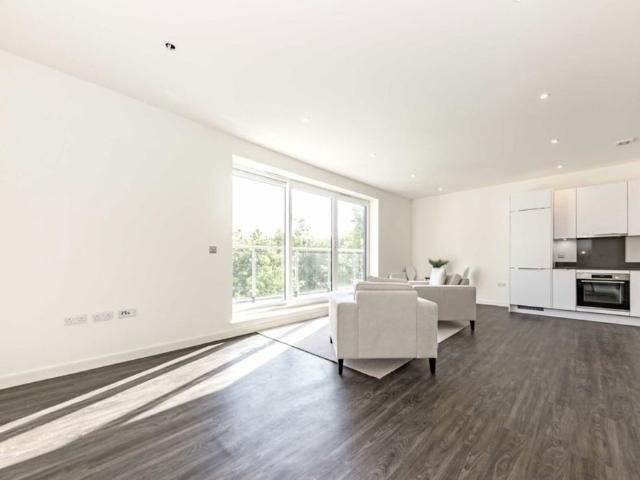Apartment for rent in London Borough of Hounslow, Feltham