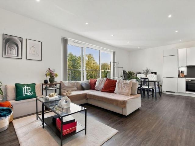 Apartment for rent in London Borough of Hounslow, Greater London