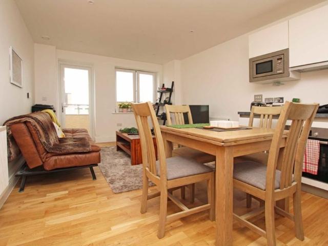 Apartment for rent in London Borough of Hounslow, Greater London