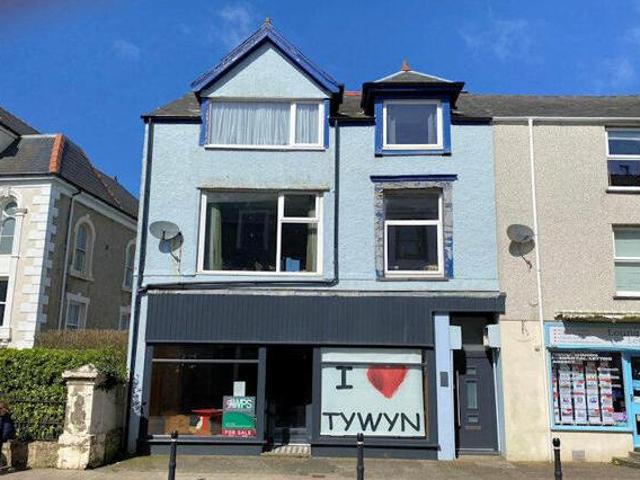 House for sale in Tywyn, Wales