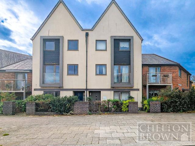 House for rent in St Crispin's, Upton