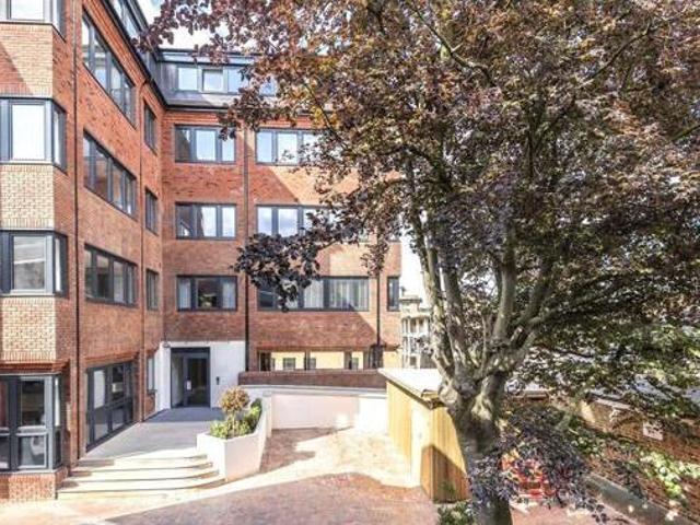 House for rent in Uxbridge, Greater London