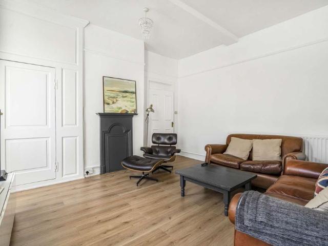 Apartment for rent in Berrick Salome, Oxfordshire