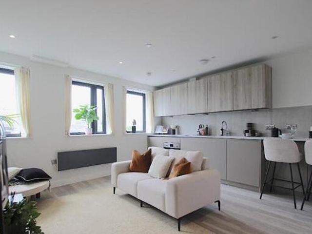 House for rent in Broxbourne, Hertfordshire