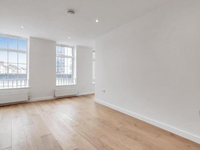 House for rent in Wealdstone, Greater London
