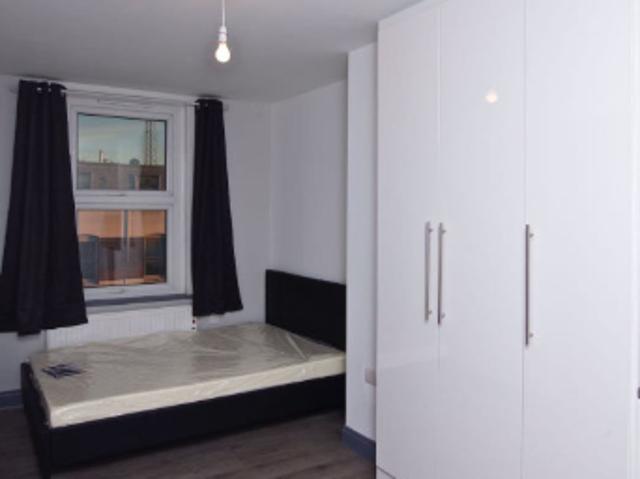 Room for rent in Yiewsley, Greater London