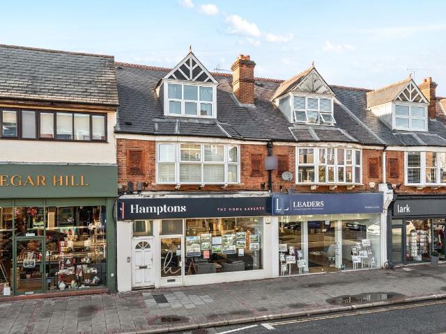 Apartment for rent in Weybridge, Elmbridge