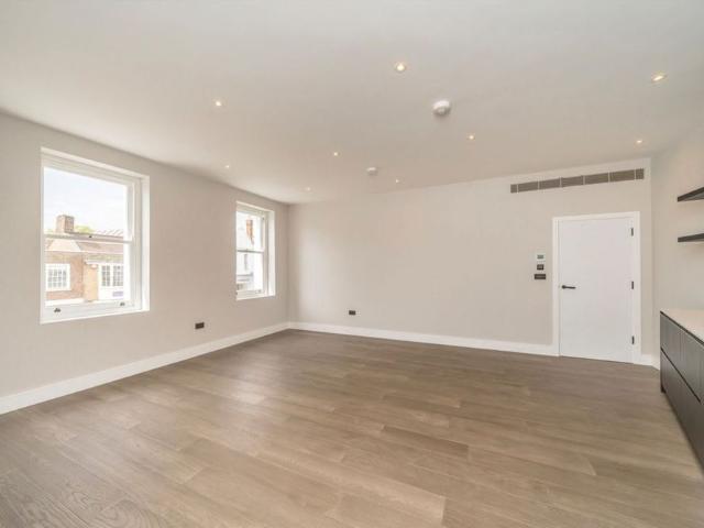 Apartment for rent in London Borough of Merton, Greater London