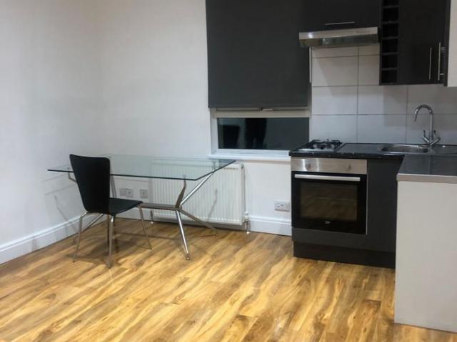 Studio for rent in London Borough of Merton, Greater London